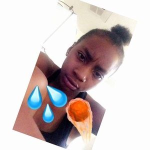 Meet your Posher, Kaya